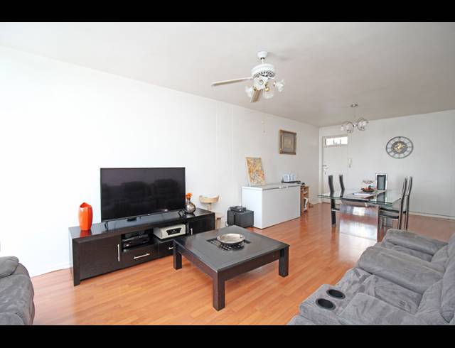 3 BEDROOM APARTMENT FOR SALE IN BLACKHEATH